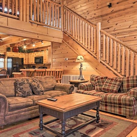 Pigeon Forge Cabin With Games, 1 Mi To Parkway! ภายนอก รูปภาพ