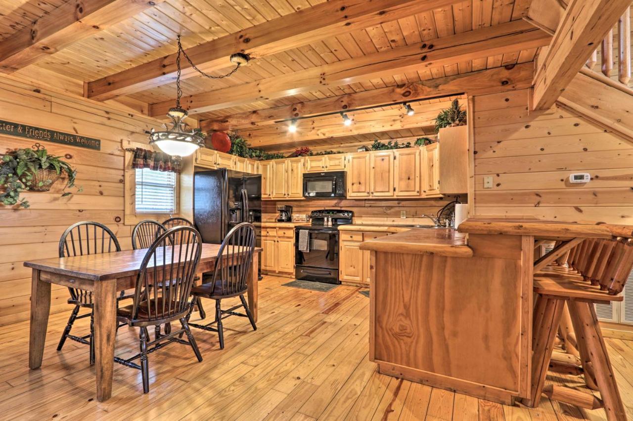 Pigeon Forge Cabin With Games, 1 Mi To Parkway! ภายนอก รูปภาพ