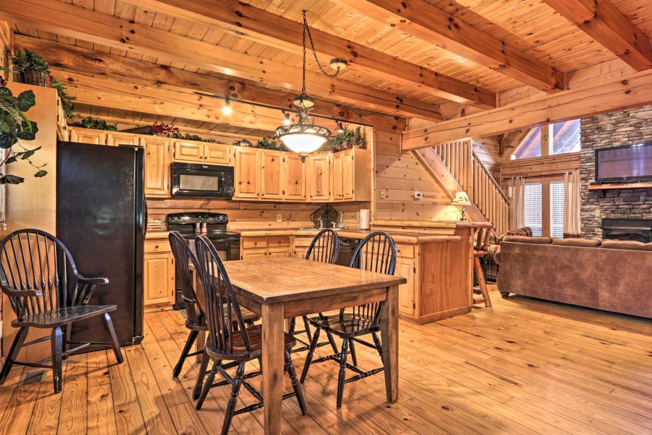 Pigeon Forge Cabin With Games, 1 Mi To Parkway! ภายนอก รูปภาพ