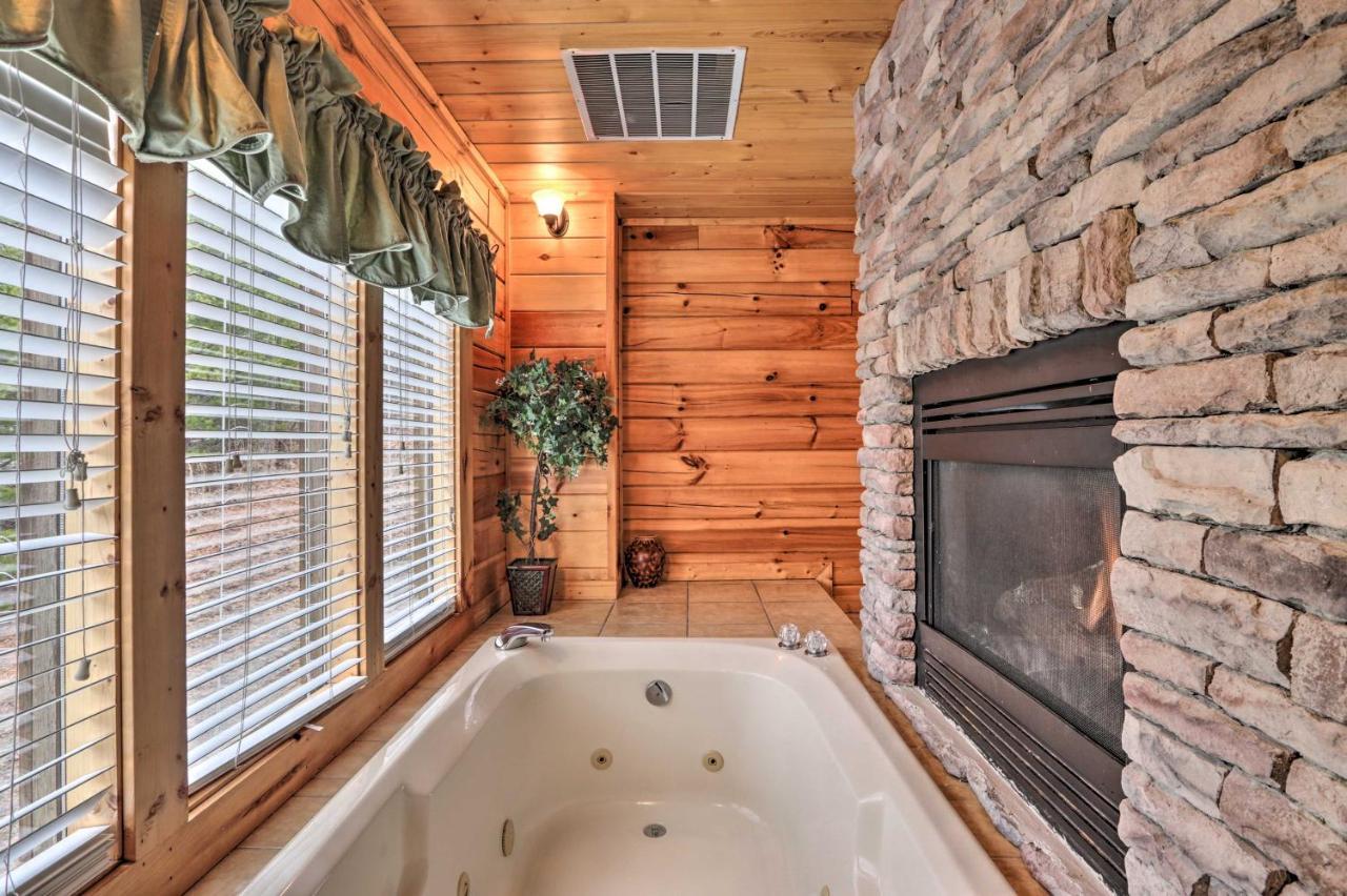 Pigeon Forge Cabin With Games, 1 Mi To Parkway! ภายนอก รูปภาพ
